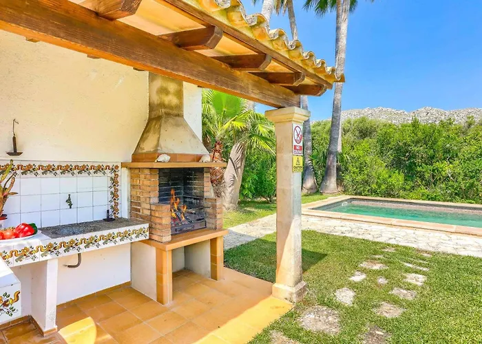 Perez By Willa Pollensa